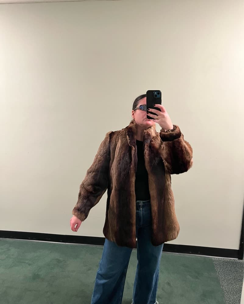 Luxurious Brown Parisian Fur Coat - Image 1