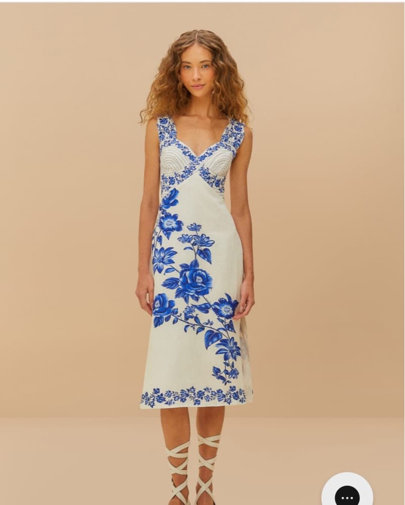 Off-White Floral Cascade Wavy Euroflax™  - Image 1
