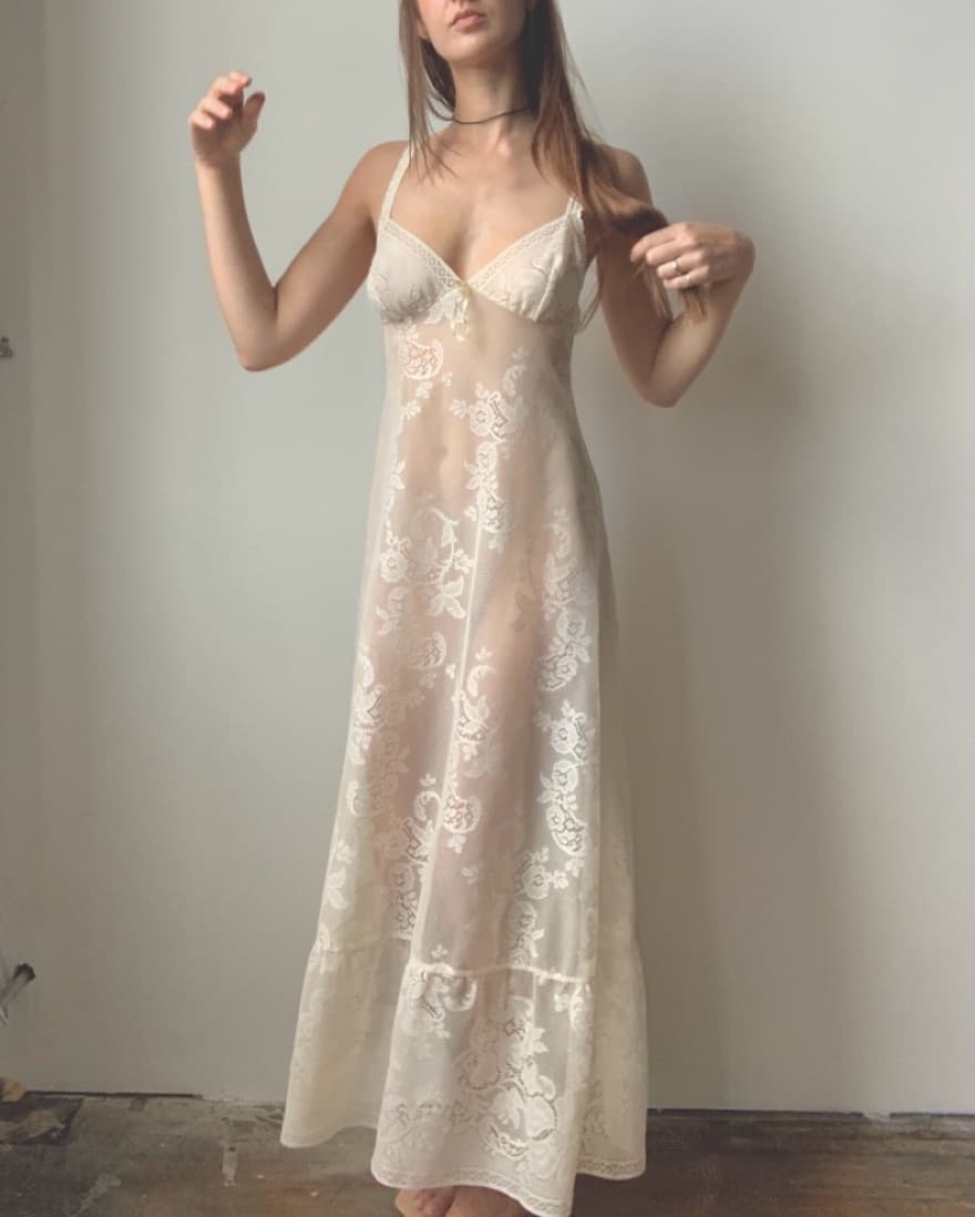 Vintage Lace Maxi Dress - Image 3