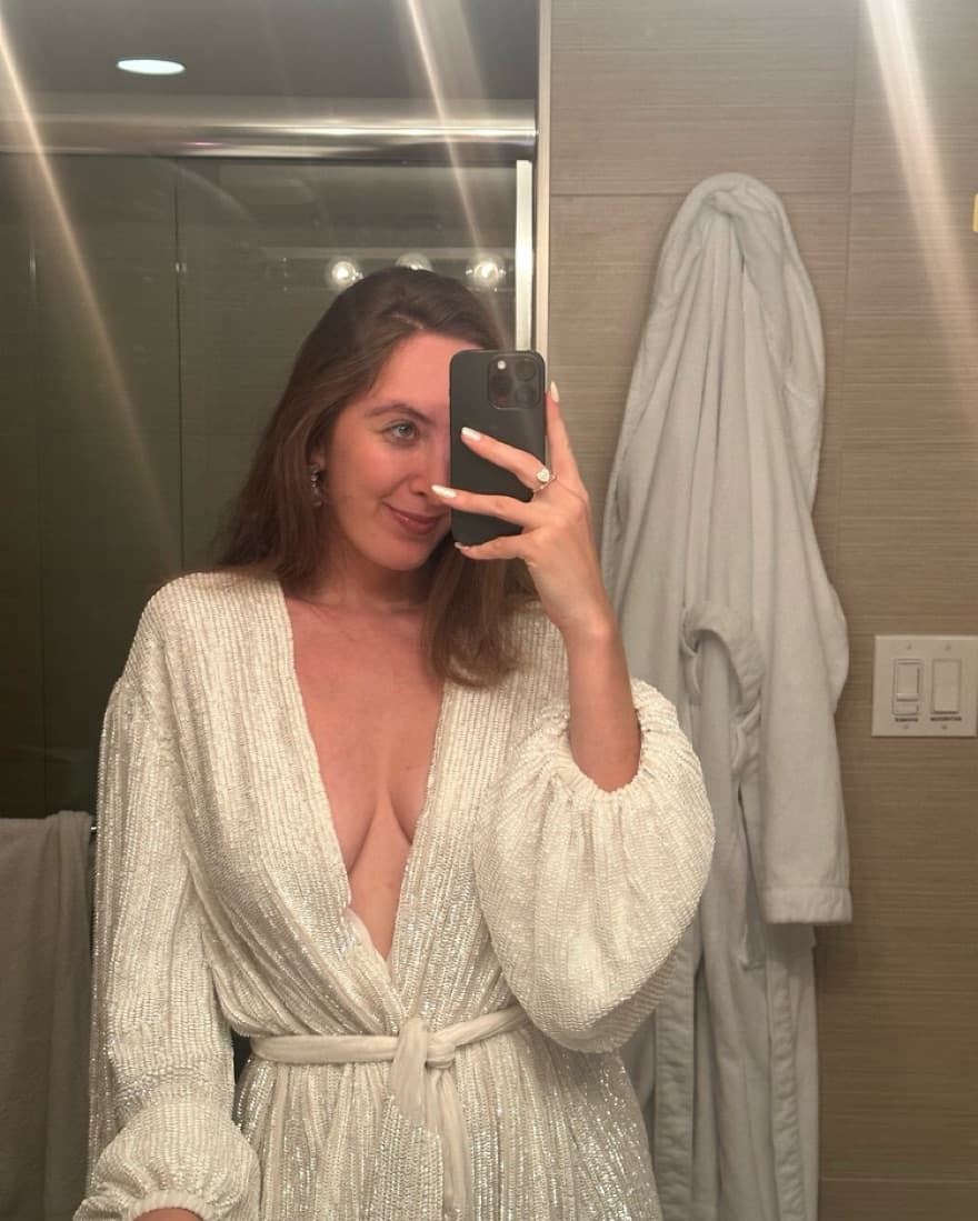 Shimmering Sequined Robe Dress - Image 5
