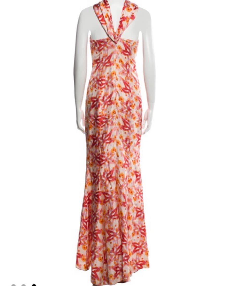 Carolina Herrera Wedding Dress - Image 3