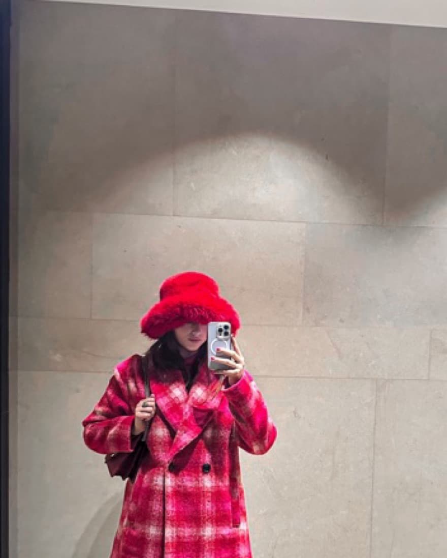 Oversized Red Fluffy Hat - Image 1