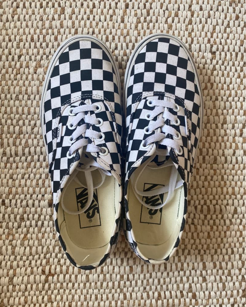 Women’s 7.5 Vans - Image 1