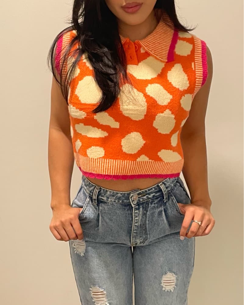 Vibrant Patterned Cropped Knit Top - Image 2