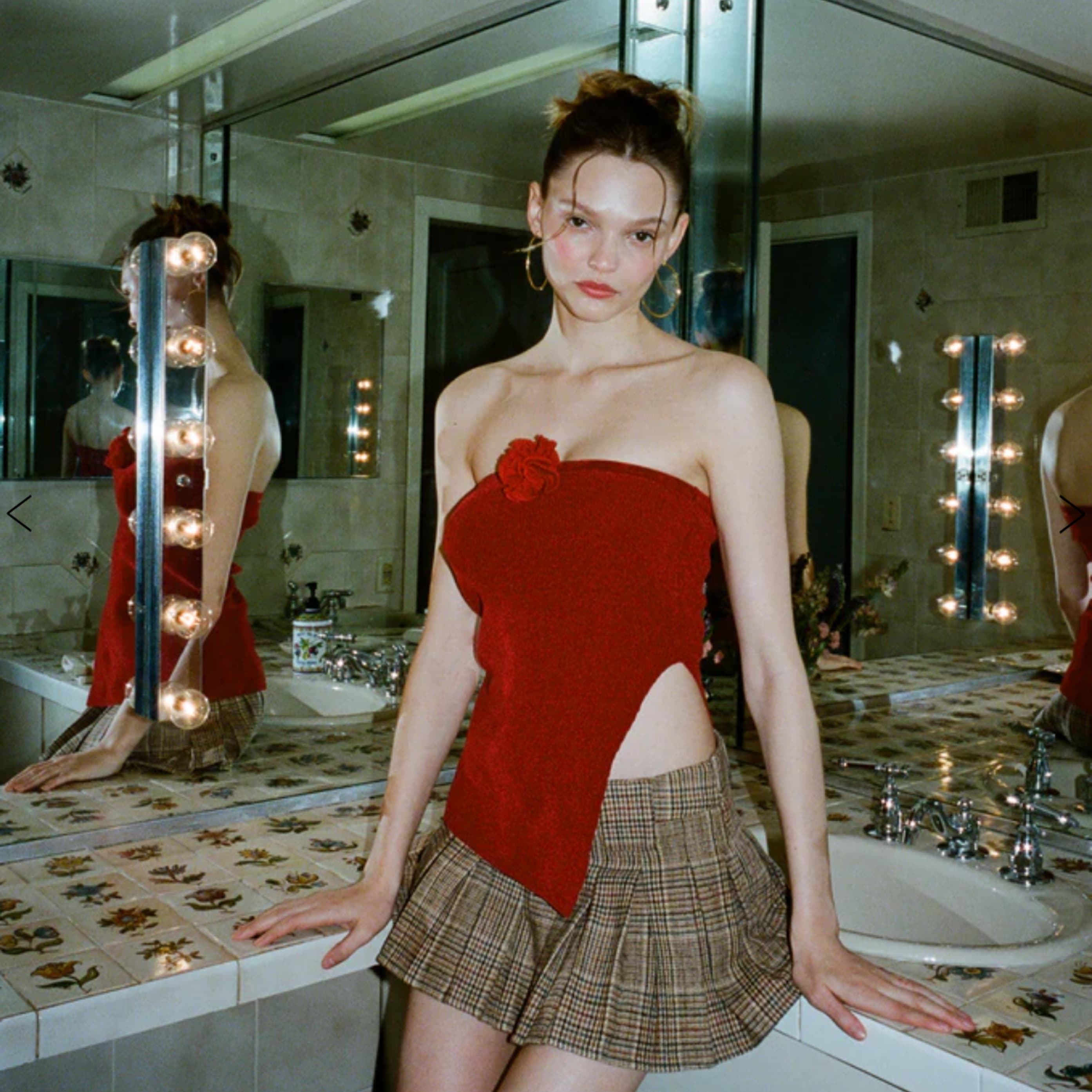with jean red belle top - Image 6