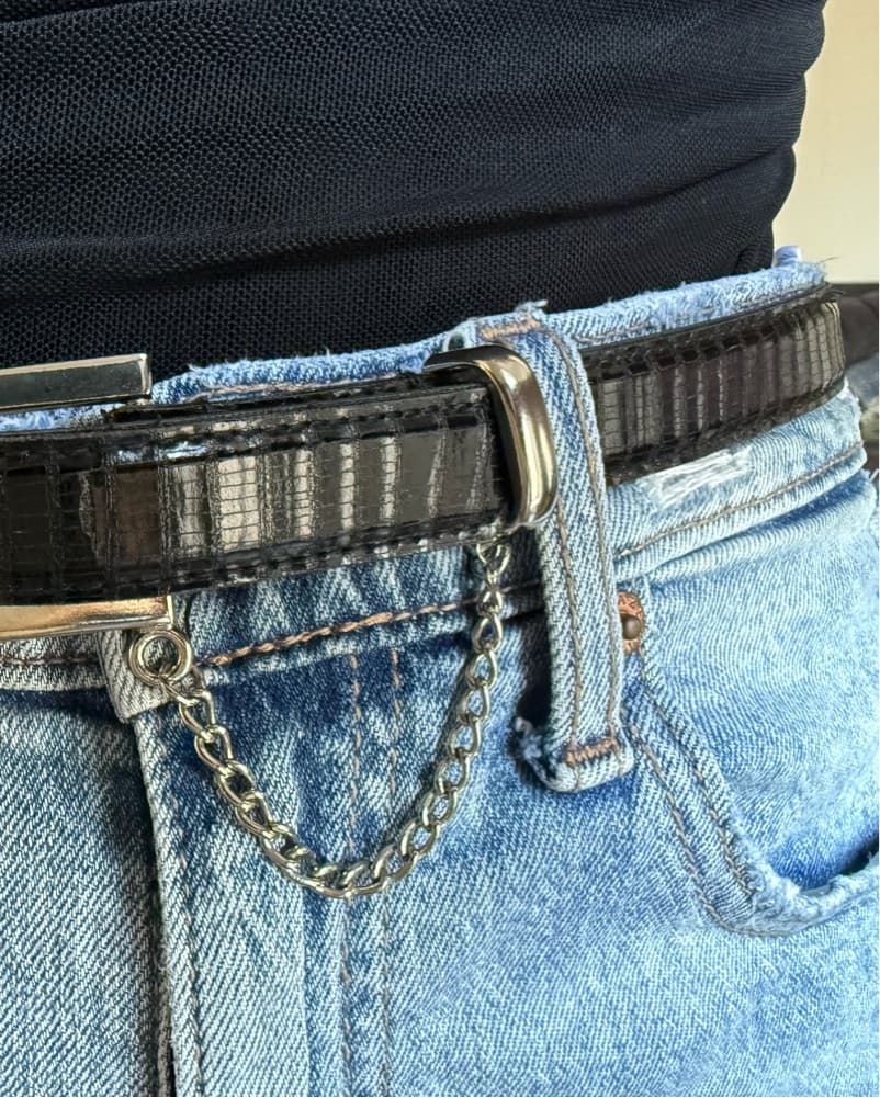 Vintage Black Belt w/ Silver Chain - Image 3