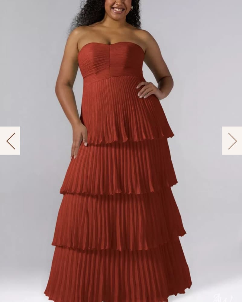 Elegant Tiered Pleated Maxi Dress - Image 3