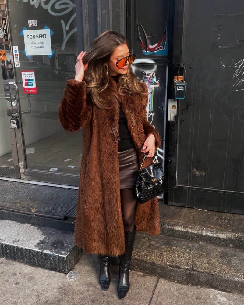long brown vintage fur coat - Image 1
