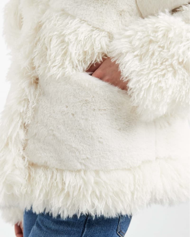Cozy White Faux Fur Jacket - Image 3