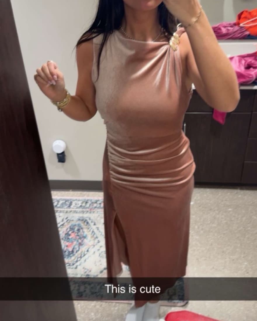 Elegant Ruched Velvet Gown - Image 2