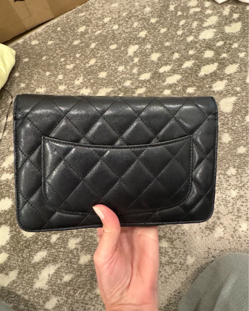 Chanel Quilted Crossbody Bag - Image 3
