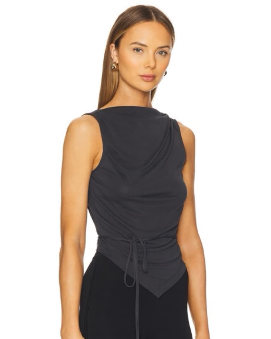 Geel Revolve Portia Top In Onyx - Image 2