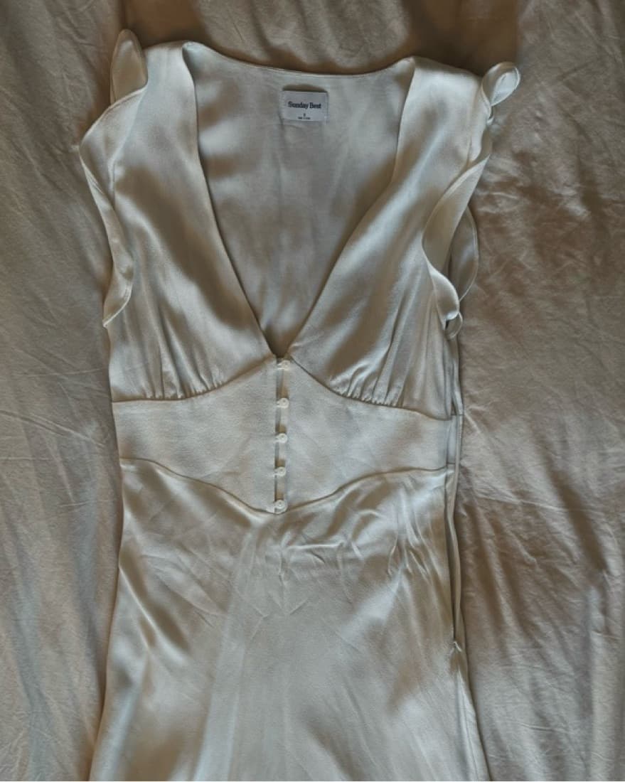 Aritzia’s Sunday Beat Exude Dress  - Image 4