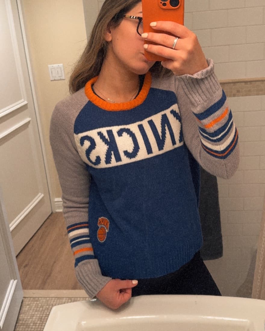 New York Knicks Sweater Small - Image 2