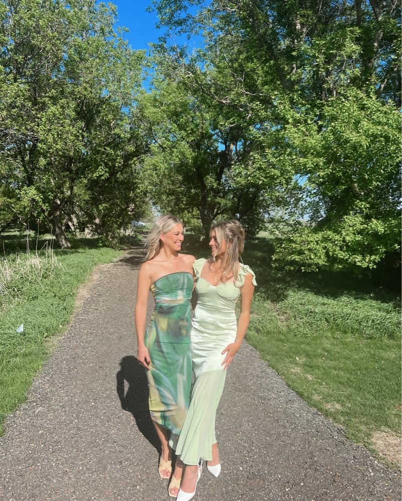 Green Selfie Leslie Green Dress - Image 1