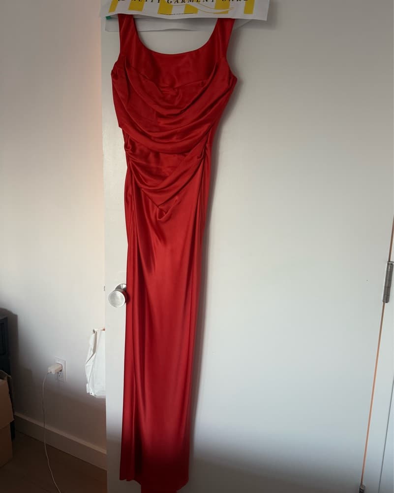 Red Giuseppe Di Morabito Silk Gown - Image 5