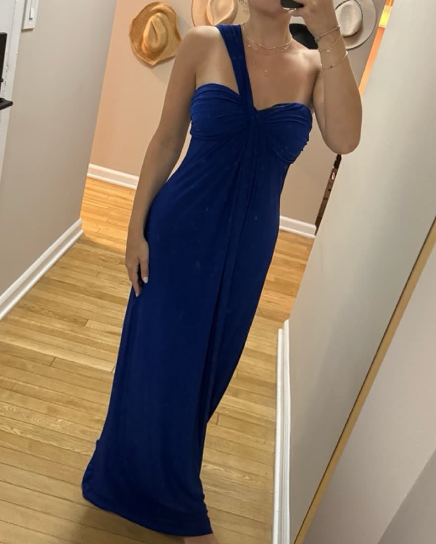 Elegant Royal Blue Gown - Image 2