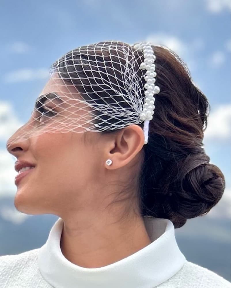 pearl-embellished birdcage veil headband - Image 1
