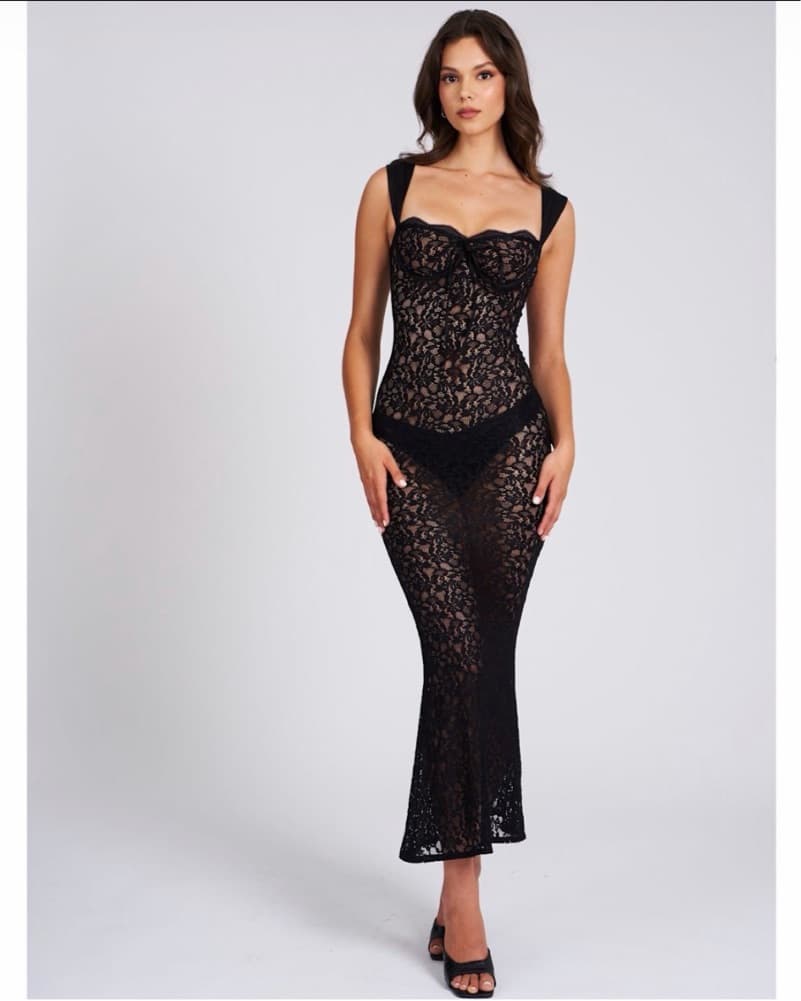 Miss Circle Veronica Black Lace Maxi  - Image 5