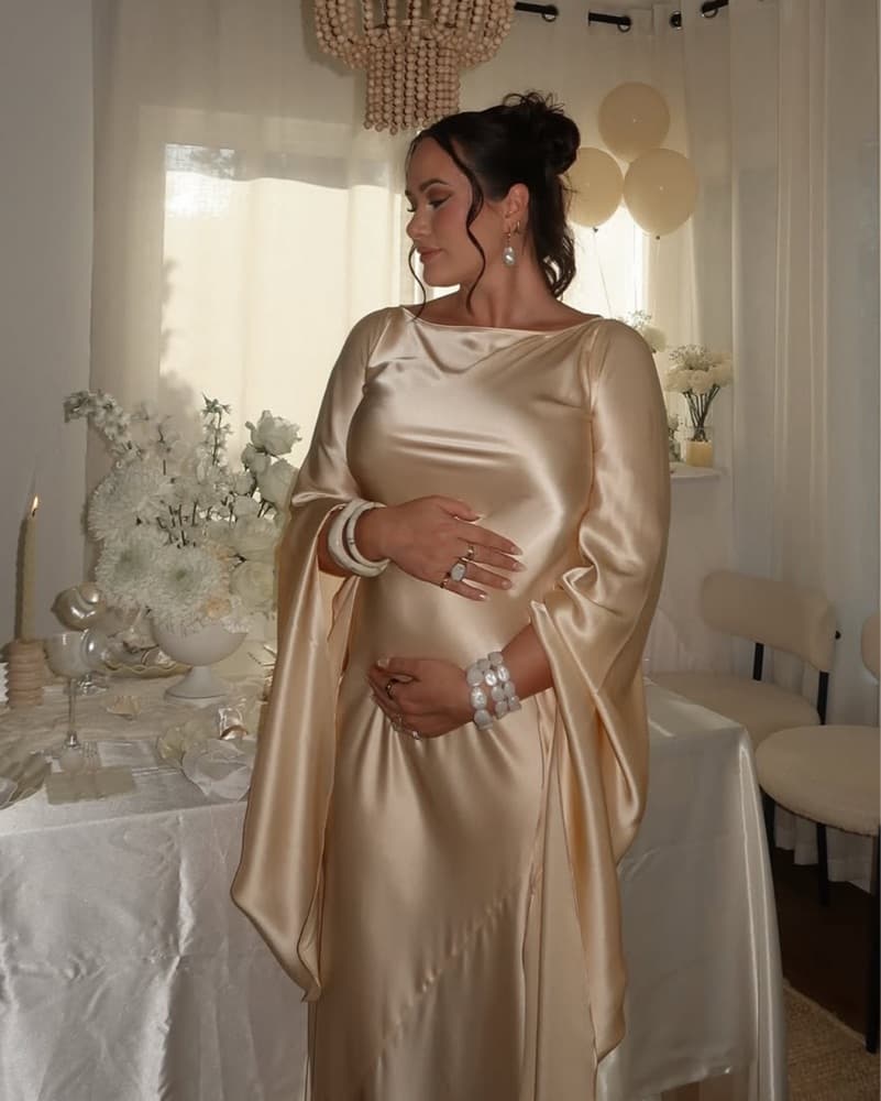 Helsa Satin Maxi Dress - Image 3