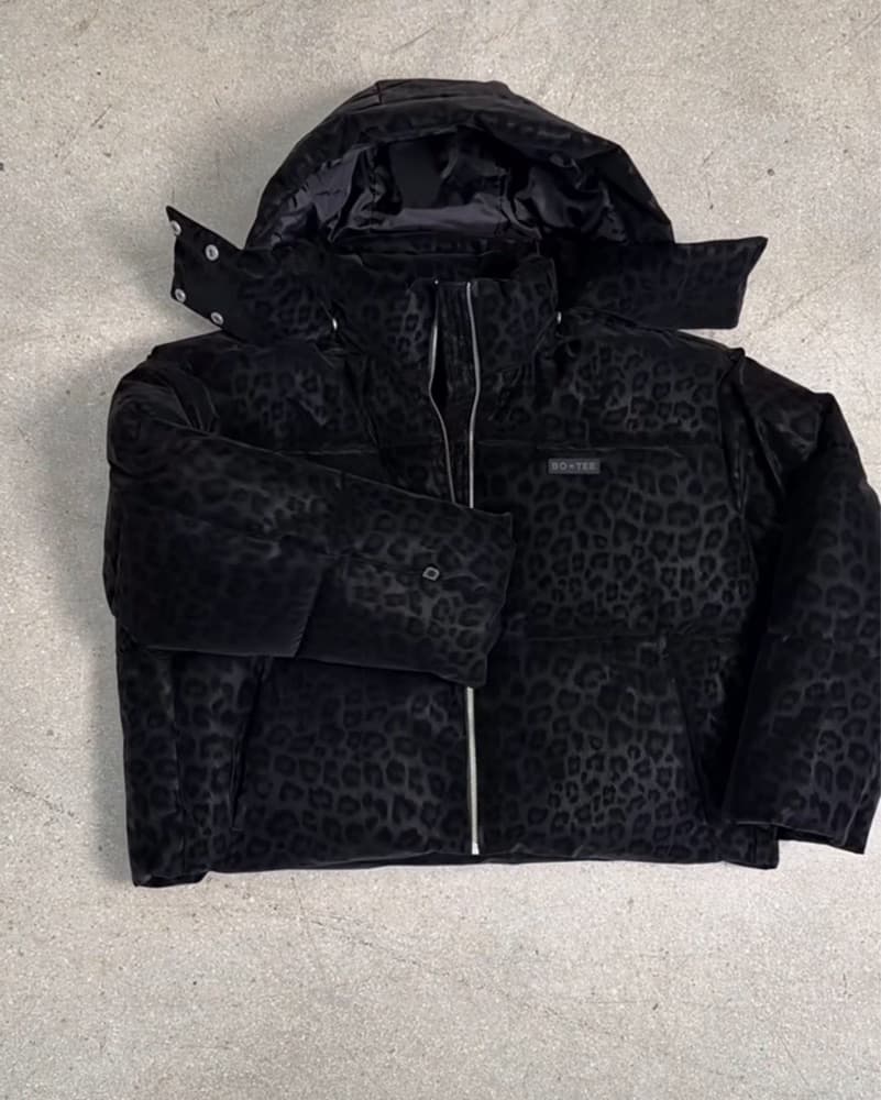 Bo Tee Leopard Cropped Ski Jacket - Image 3
