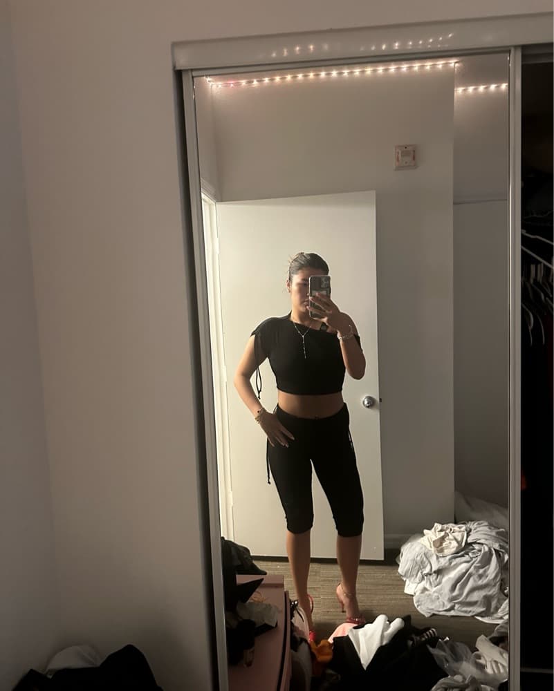Black Capri Set - Image 3