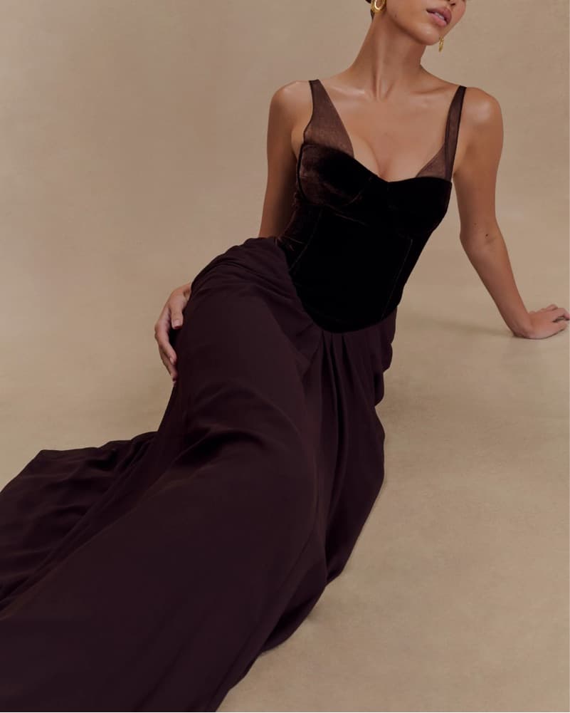 Elegant Velvet Gown with Draped Skirt - Image 3