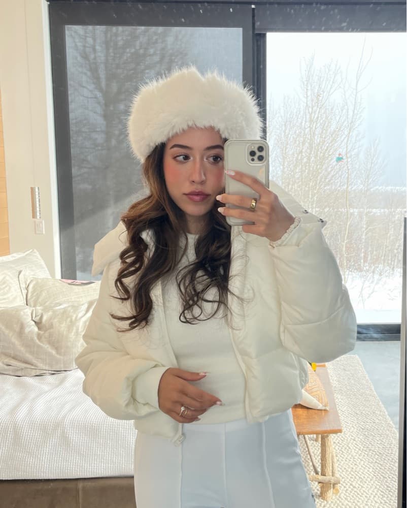 Alo Foxy Puffer Jacket - Image 2