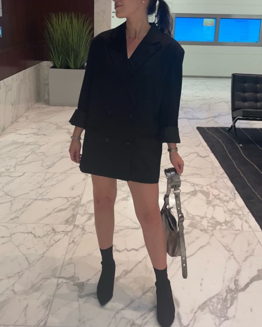 Black Oversized Blazer - Image 1