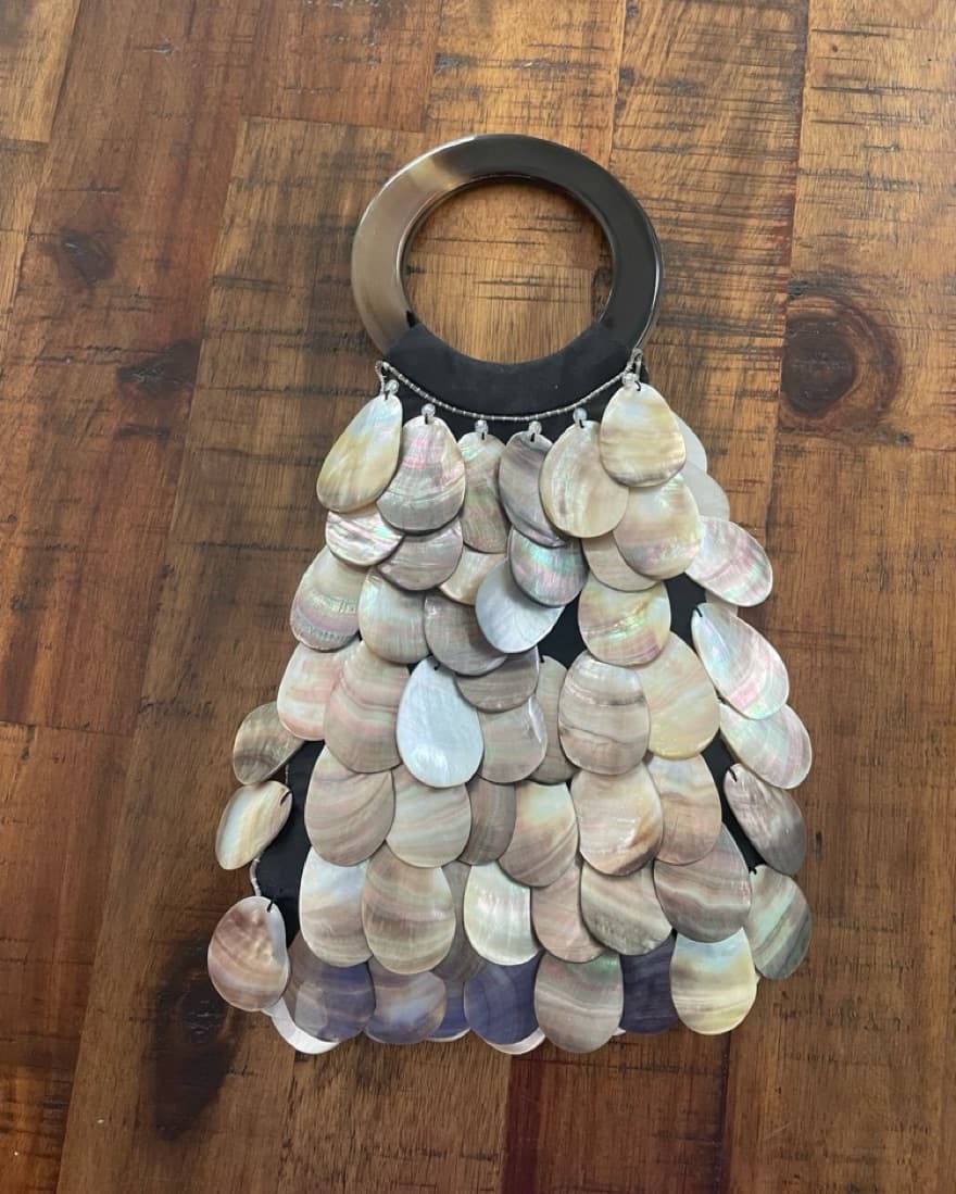 Shell Embroidered Purse - Image 2