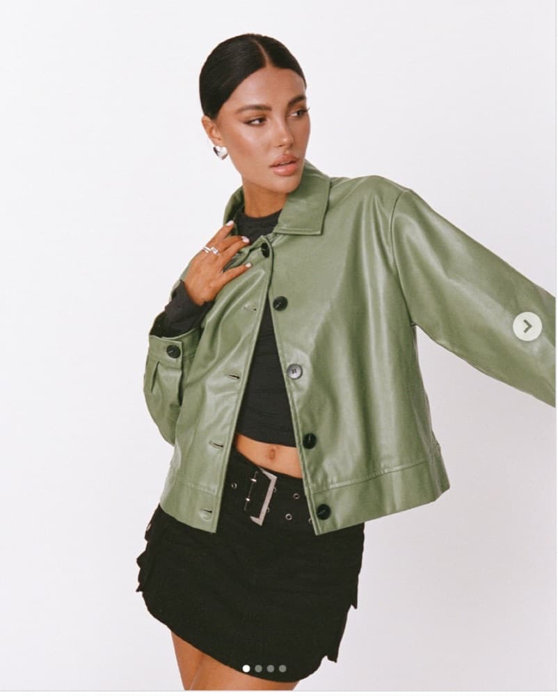 Chic Green Leather Jacket - Image 2