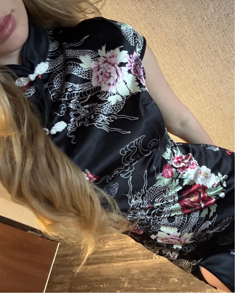 Chinese Modern Dress  - Image 4