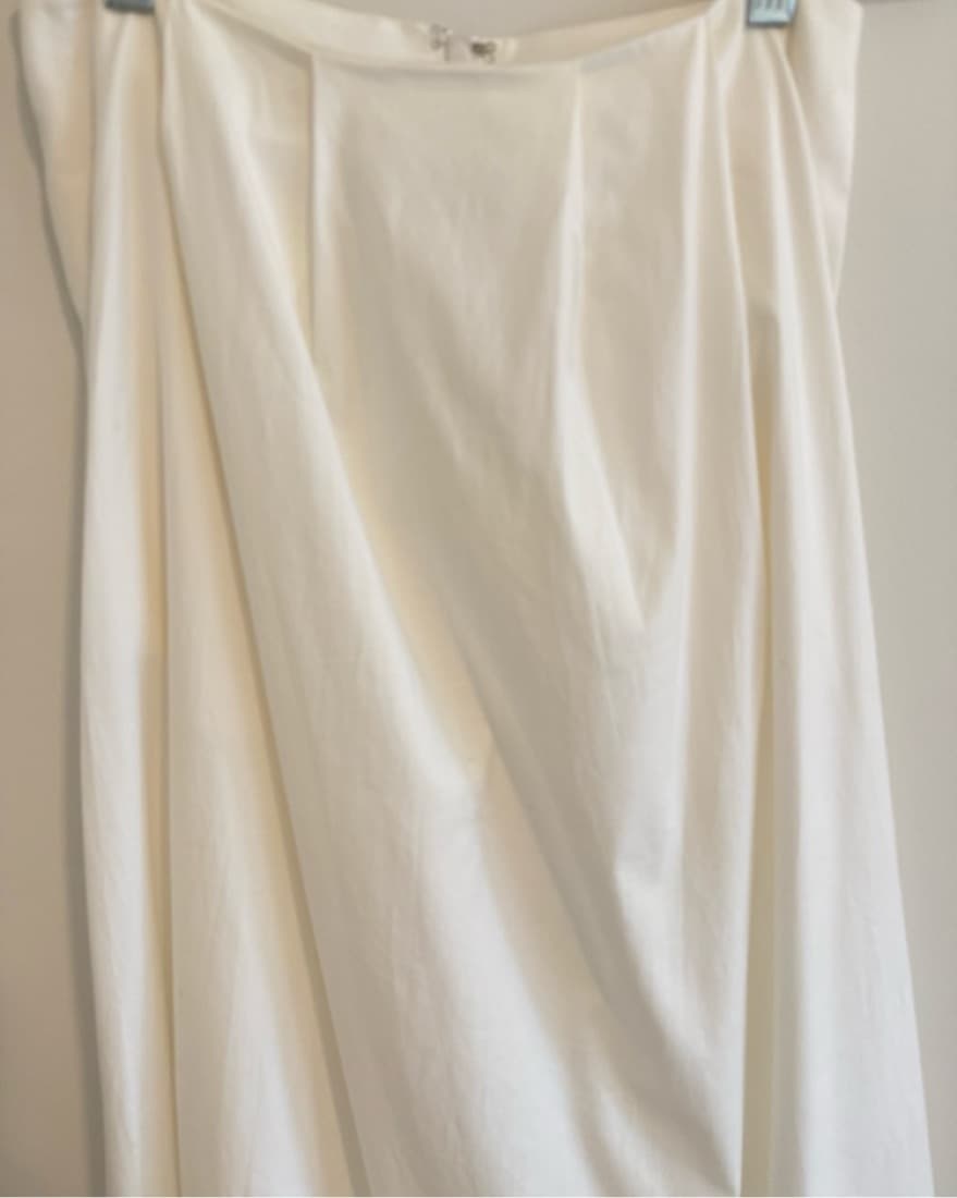 Elegant Ivory Reformation Midi Skirt - Image 2