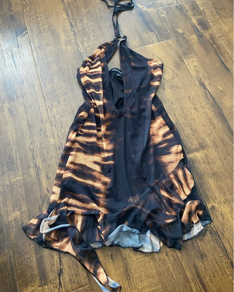 Vibrant Patterned Cutout Dress - Image 4