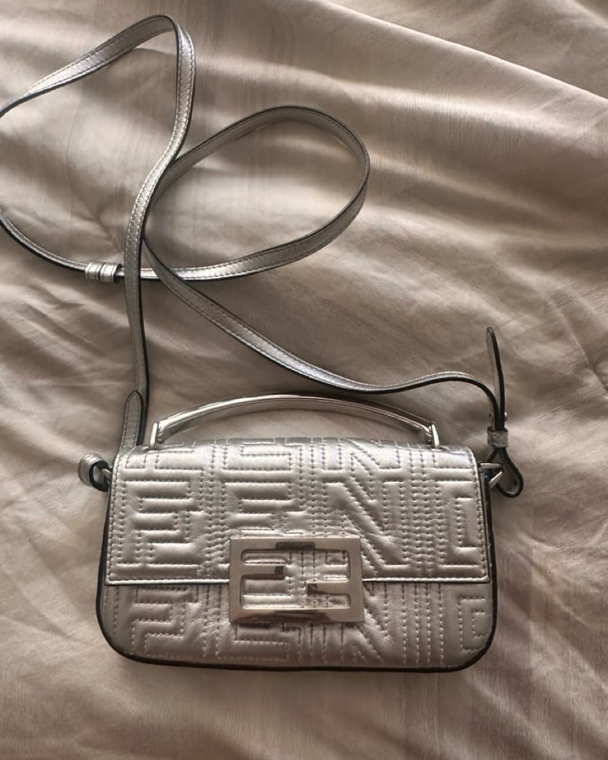 Fendi Silver Baguette Phone Pouch - Image 2