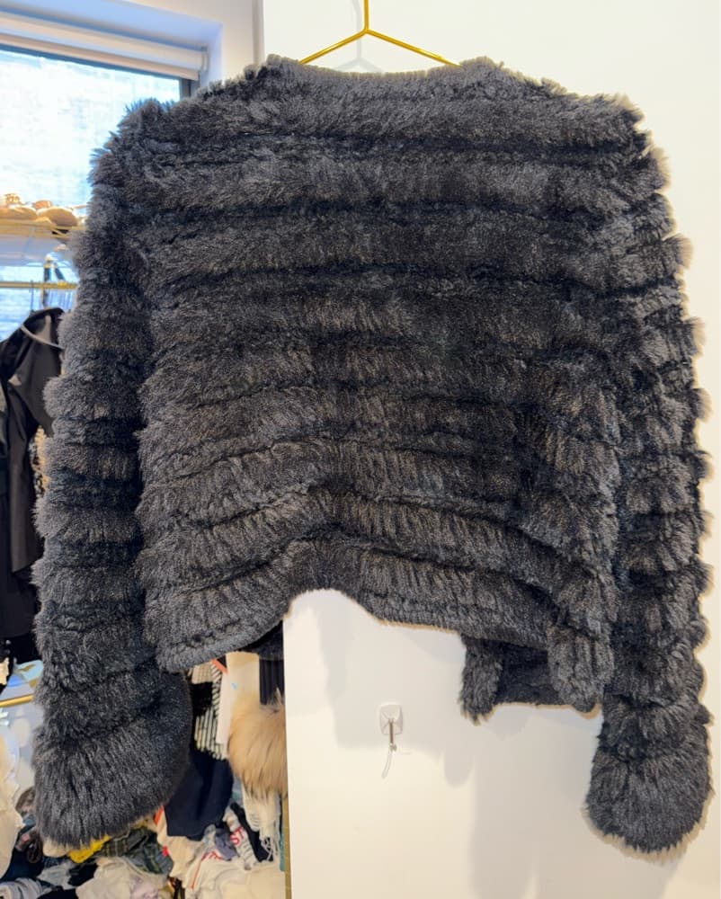 Alice + olivia Black Fur Shaw / Cardigan - Image 3