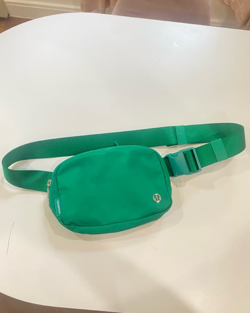 Lululemon Emerald Ice Belt Bag - Image 2