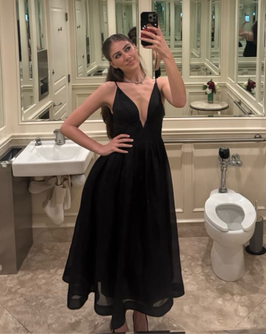 Black Structured Lowcut Dress - Image 4