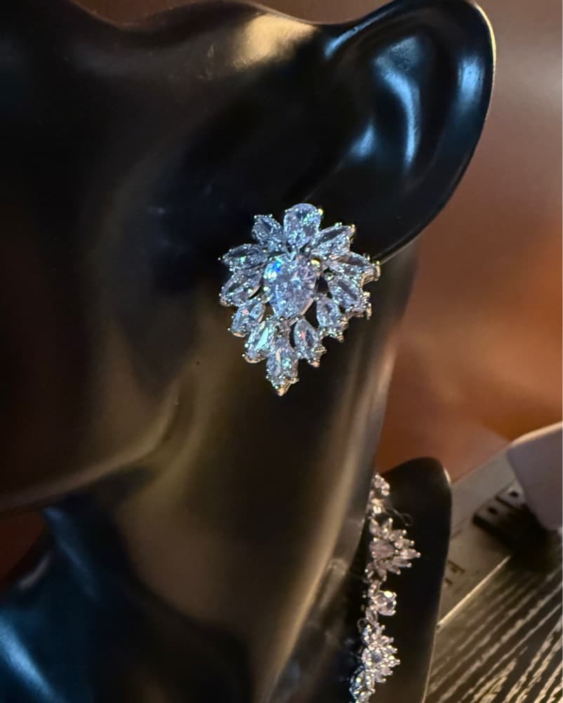 Swarovski Diamond Earring & Necklace Set - Image 2