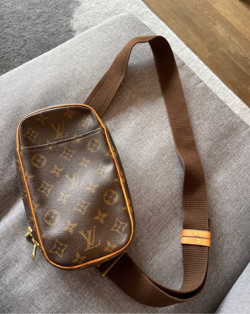 Louis Vuitton Monogram Pochette Gange - Image 3