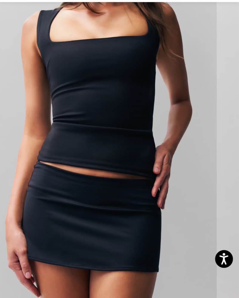 Guizio Black Mini Skirt Set - Image 2