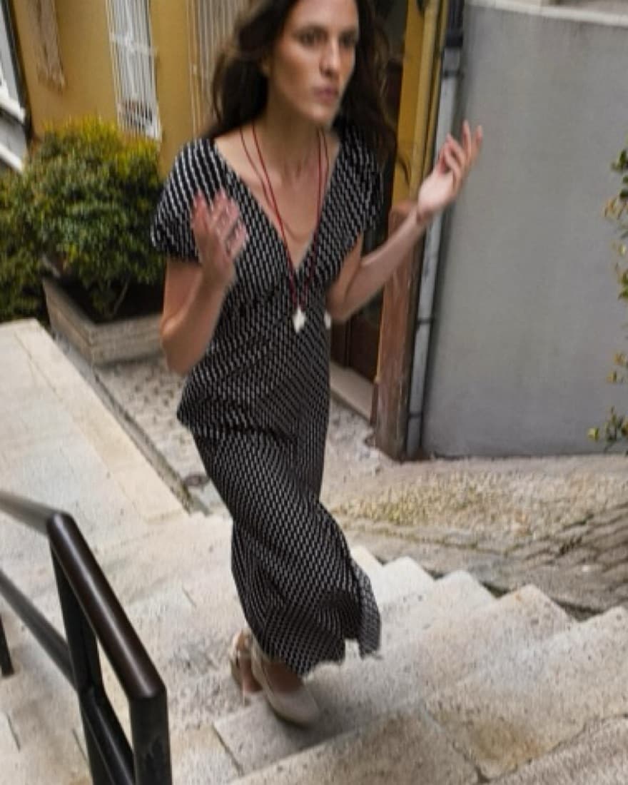 Zara Linen Blend Midi Dress W Slit  - Image 2