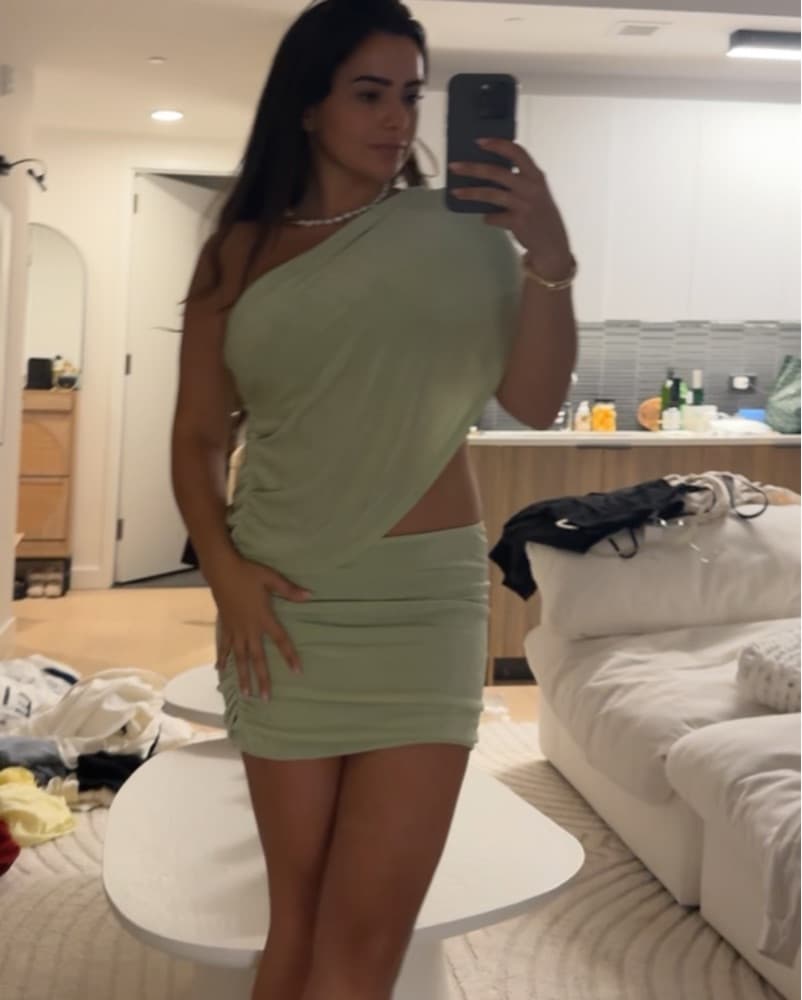 Edikted Fiora Green One Shoulder Dress - Image 3