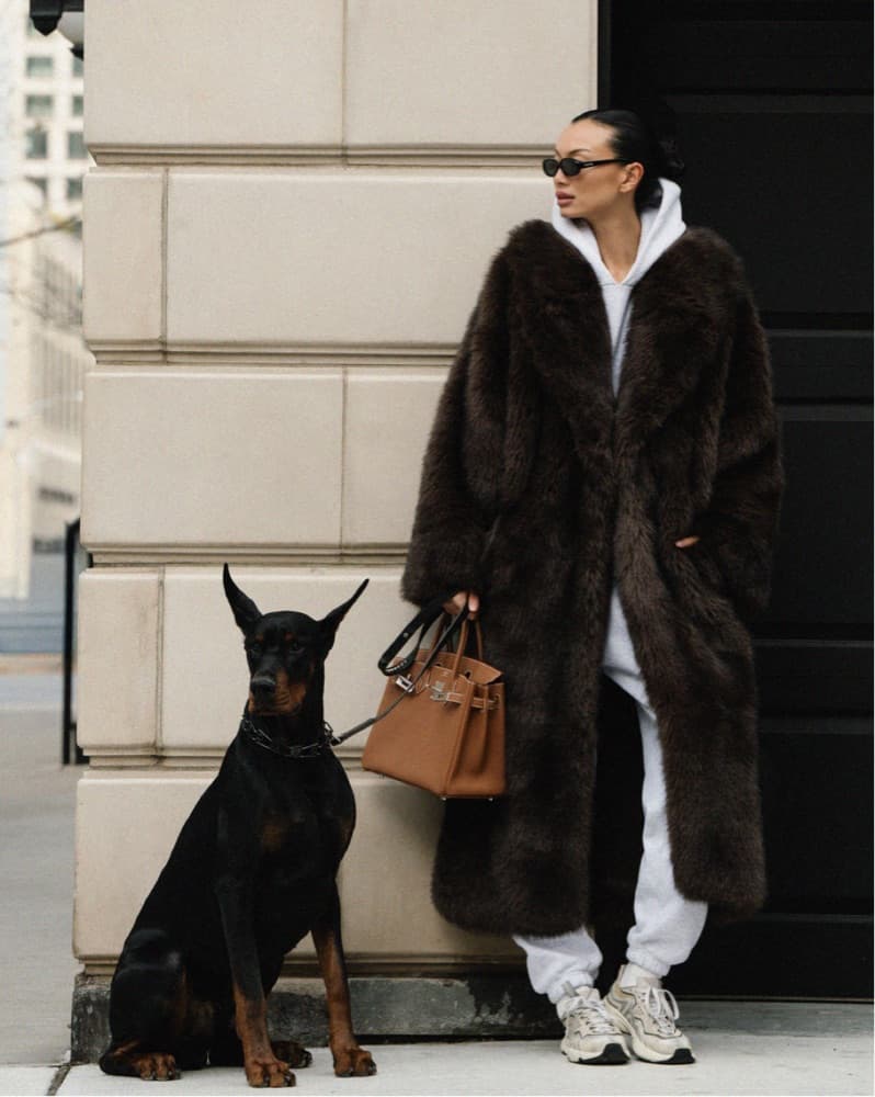 Luxurious Faux Fur Coat - Image 1