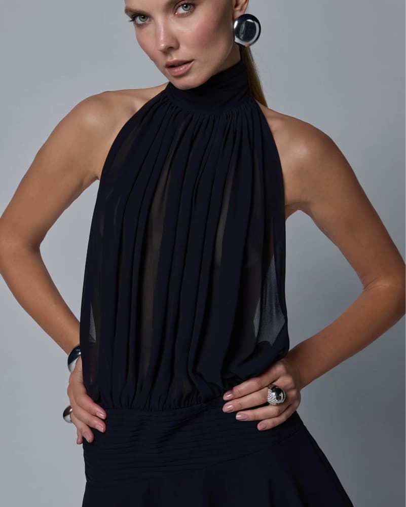 Sleek Backless Black Dress - Image 3