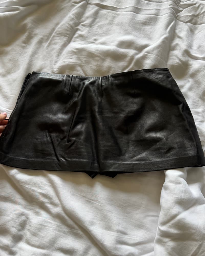 Guizio Black Micro Mini leather Skirt - Image 3