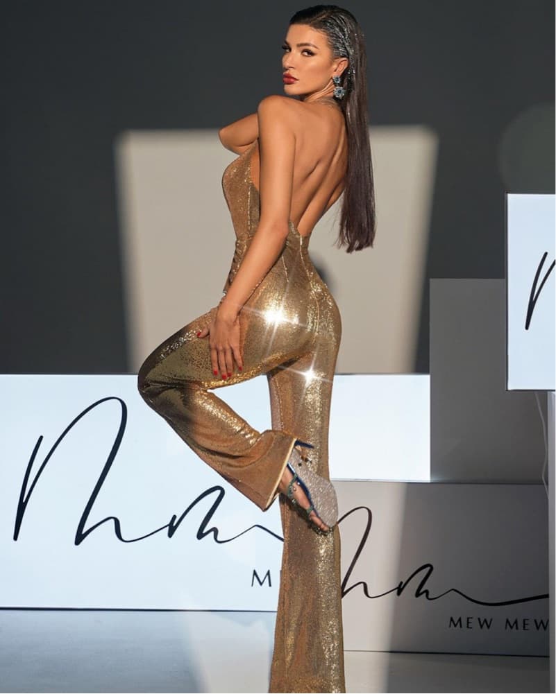Stunning Gold Sequin Jumpsuit - Image 4