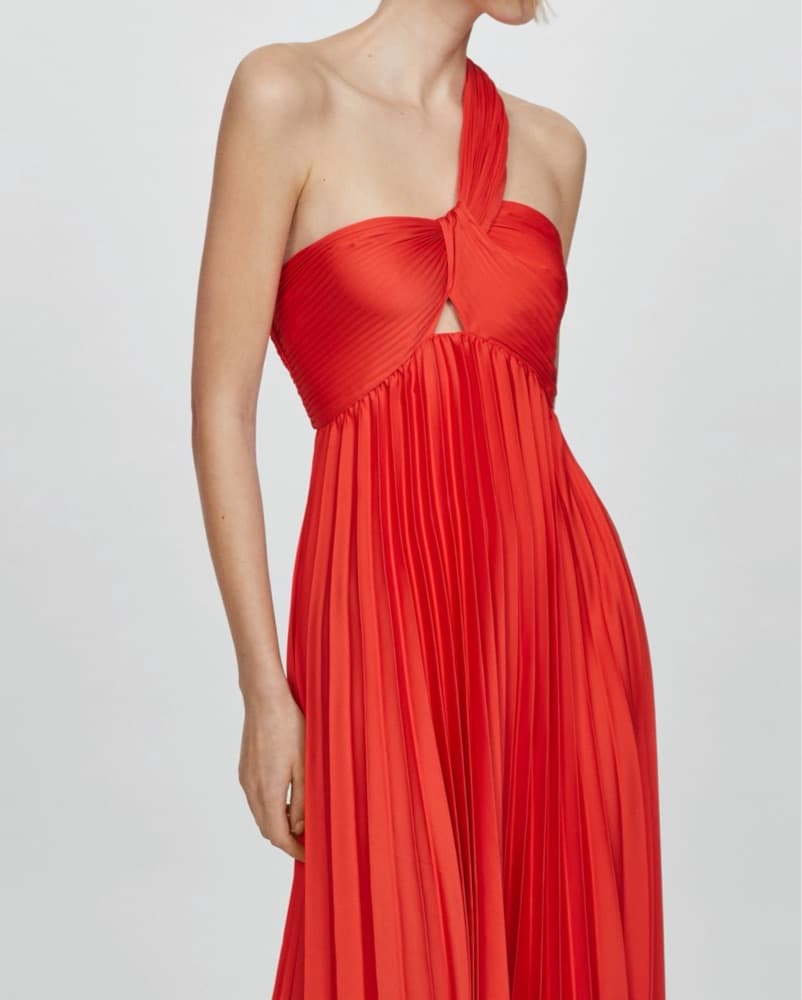 Red One-Shoulder Gown - Image 2