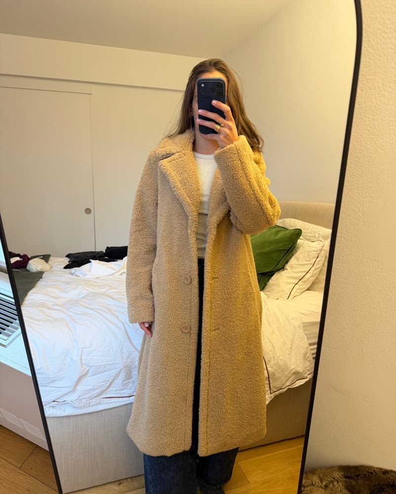 Cozy Chic Teddy Coat Outfit - Image 1