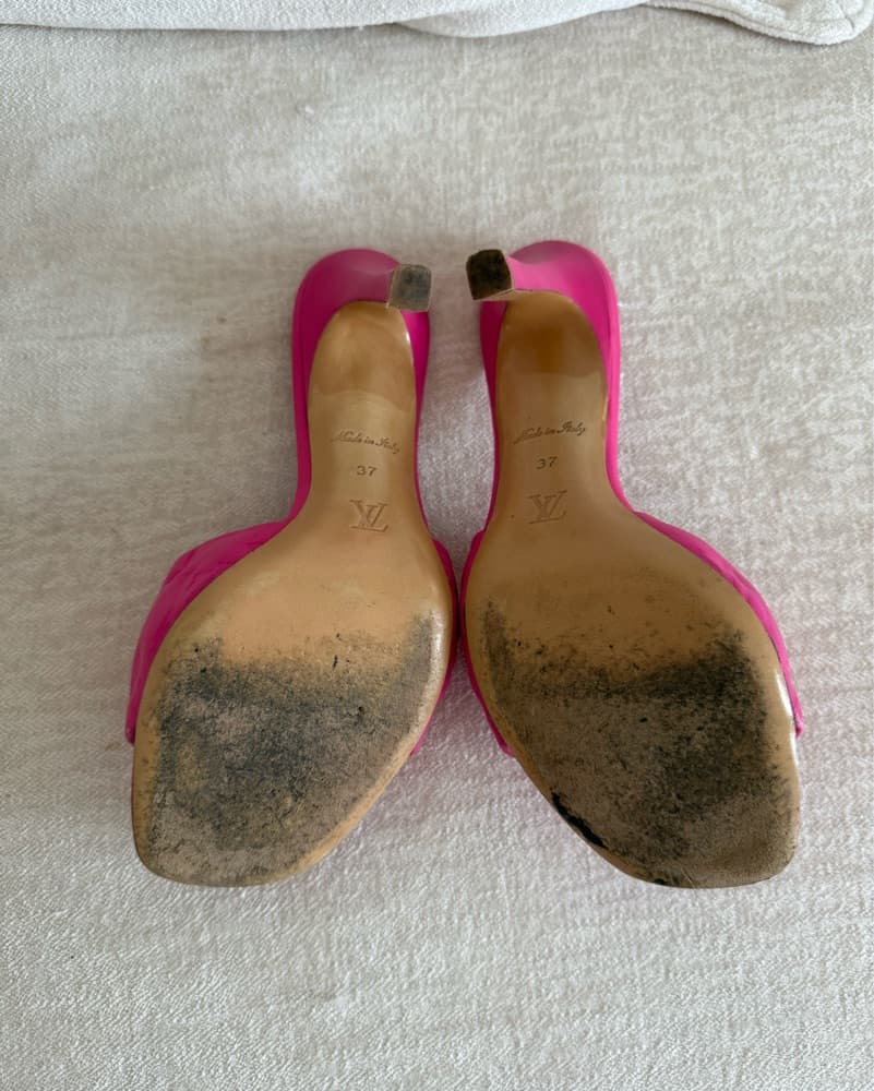 Louis Vuitton Fuchsia Leather Mules - Image 4